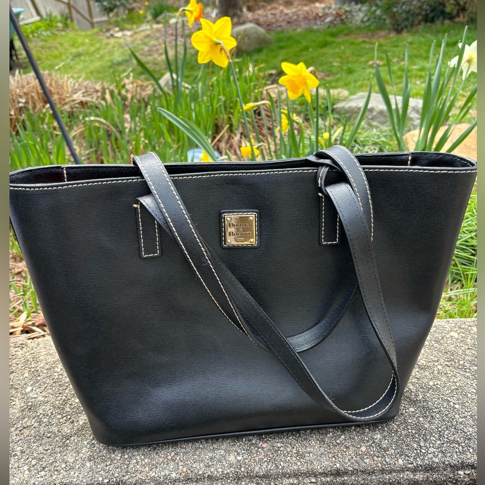 Dooney & Bourke Black Pebble Leather Tote Handbag